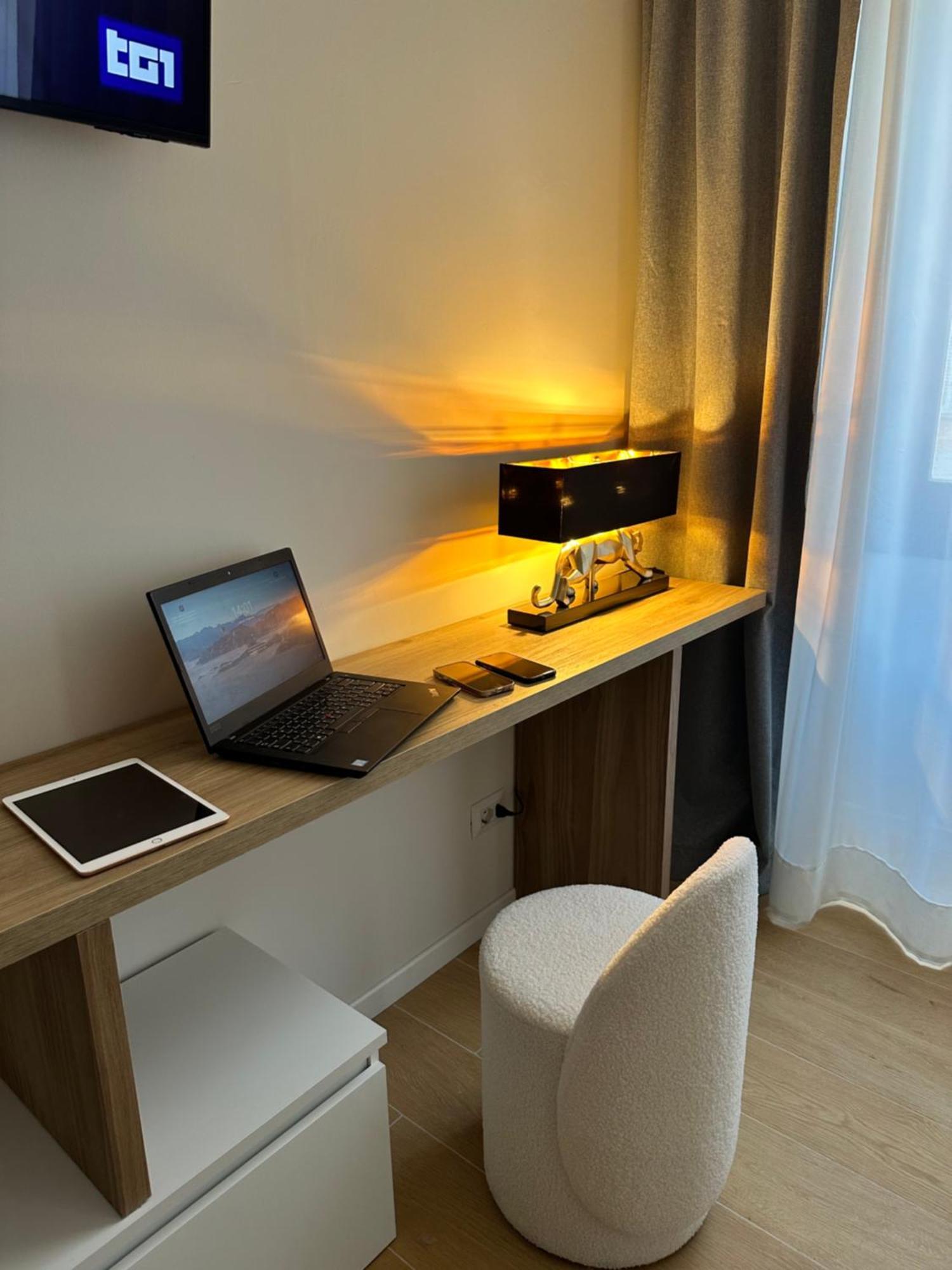 Luna Luxury Suite Бергамо Экстерьер фото